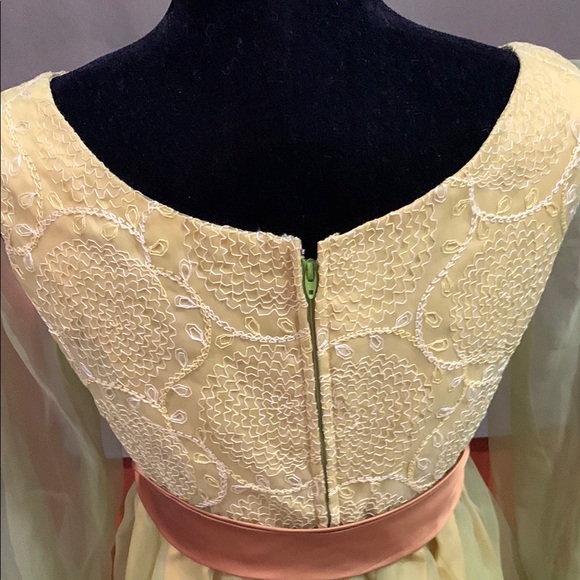 Vintage Elegant Yellow and Gold Women's Dress Vintage Size 10 - Picture 7 of 8